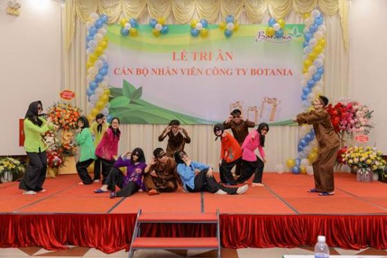 Tiết mục cực kỳ hài hước kết hợp giữa phòng IT và Tư vấn