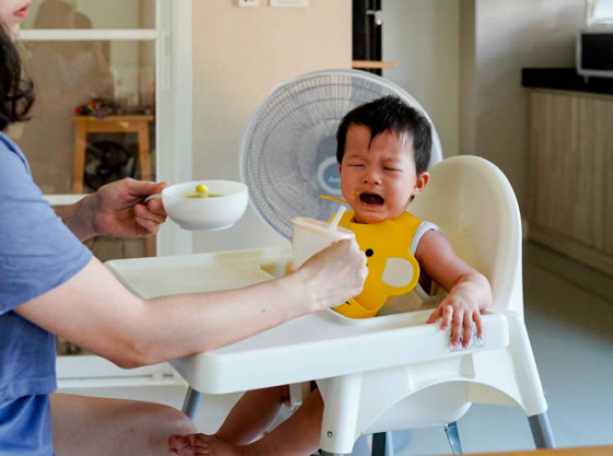 Kết quả hình ảnh cho trẻ mọc răng