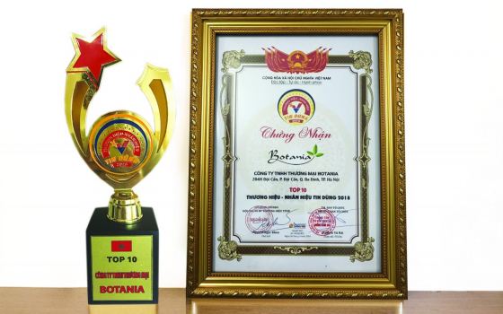 Năm 2018, Botania đã vinh dự lọt “TOP 10 thương hiệu, nhãn hiệu tin dùng” do trung tâm chống hàng giả, hội chống hàng giả và bảo vệ thương hiệu thành phố Hà Nội trao tặng.